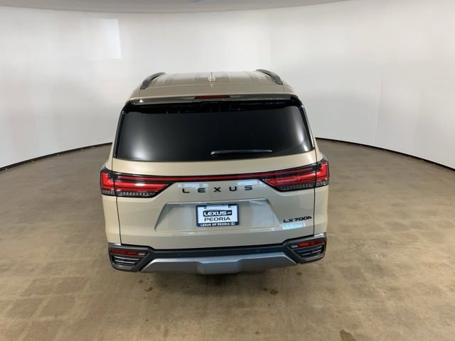 Used 2025 Lexus LX 700h Overtrail image 11