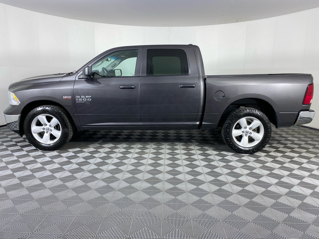 Used 2023 RAM 1500 Classic SLT AWD/4WD image 16