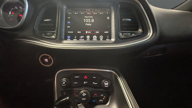 Used 2015 Dodge Challenger SRT w/ Technology Group RWD image 14