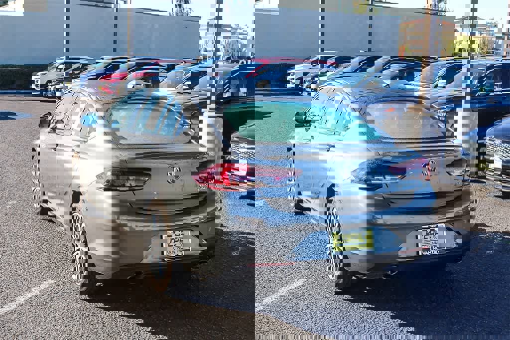 Used 2019 Buick Regal Essence image 6