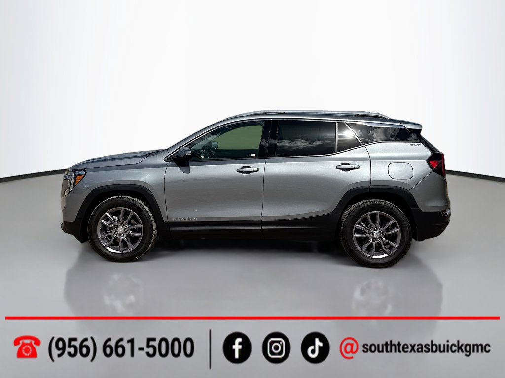 Used 2023 GMC Terrain SLT w/ Infotainment Package II FWD image 4