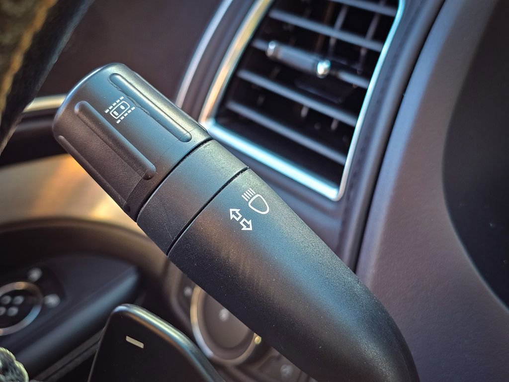 Used 2017 Ford Explorer Platinum image 23