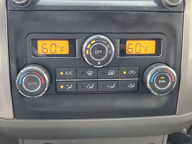 Used 2015 Nissan Frontier SL RWD image 21