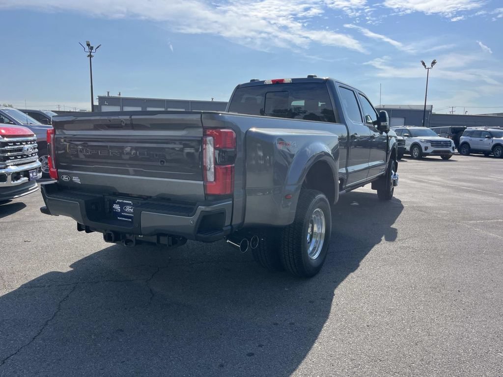 New 2027 Ford F350 Platinum AWD/4WD image 3