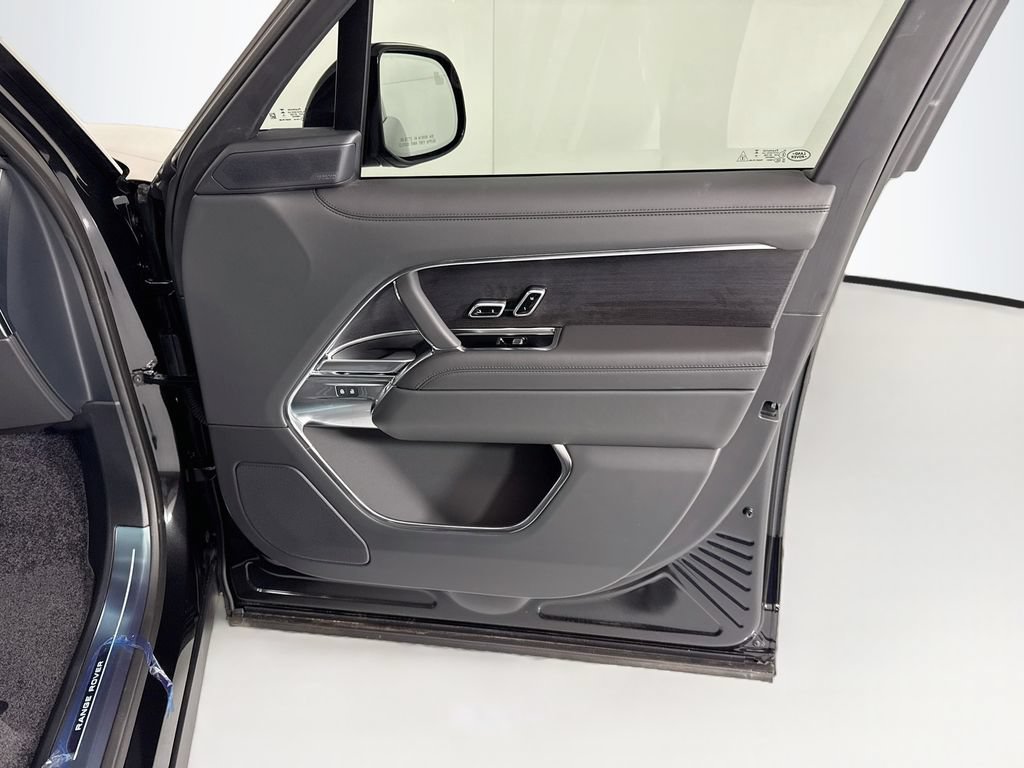 New 2026 Land Rover Range Rover SE AWD/4WD image 27
