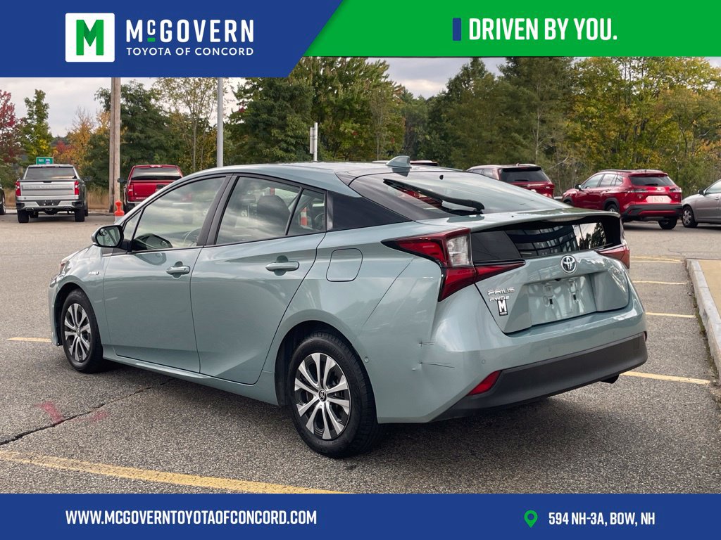 Used 2021 Toyota Prius LE w/ Carpet Mat Package (TMS) AWD/4WD image 3