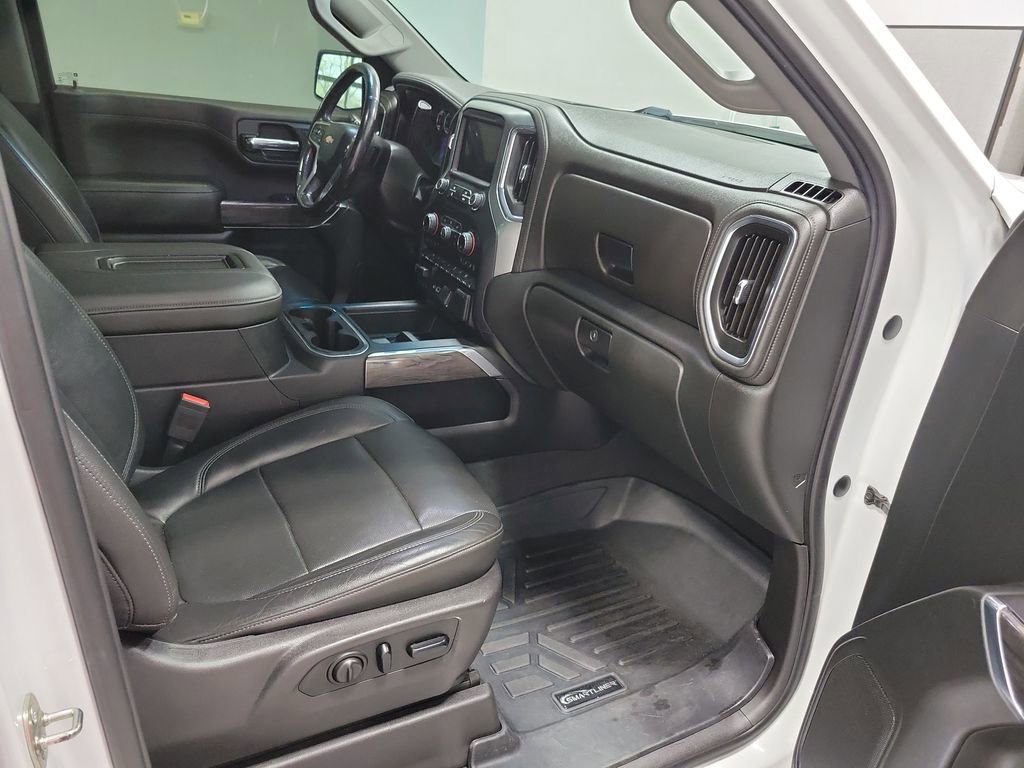 Used 2019 Chevrolet Silverado 1500 LTZ w/ LTZ Plus Package AWD/4WD image 22