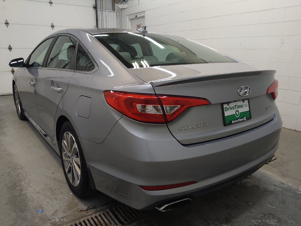 Used 2015 Hyundai Sonata Sport w/ Option Group 03 FWD image 5
