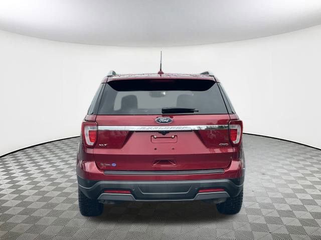 Used 2019 Ford Explorer XLT w/ Equipment Group 202A image 9