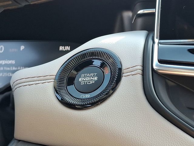 New 2025 Jeep Compass Limited w/ Elite Group image 17