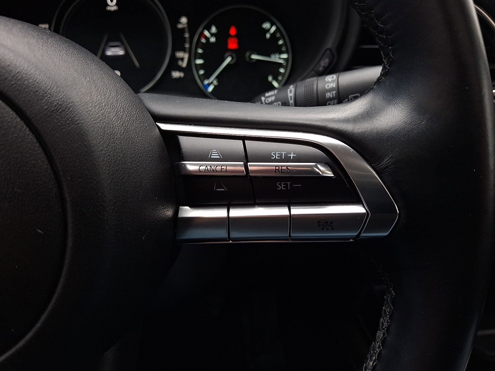 Used 2021 MAZDA CX-30 AWD 2.5 S w/ Premium Package image 22