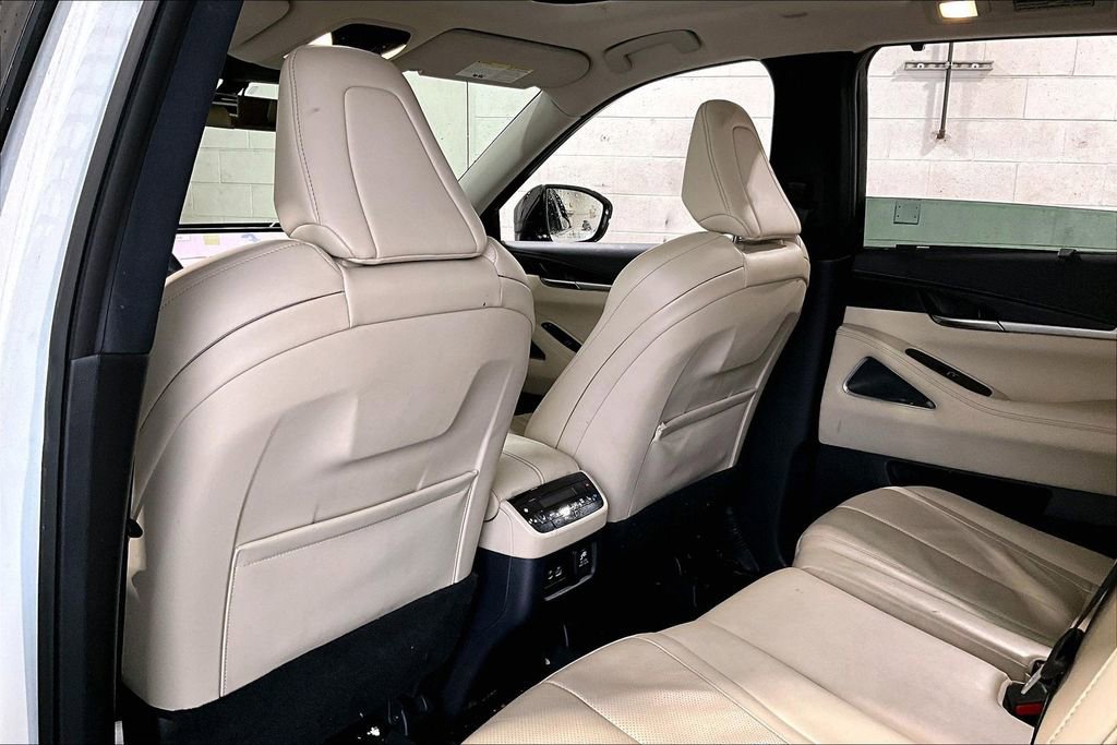 Certified 2025 INFINITI QX60 Sensory image 31