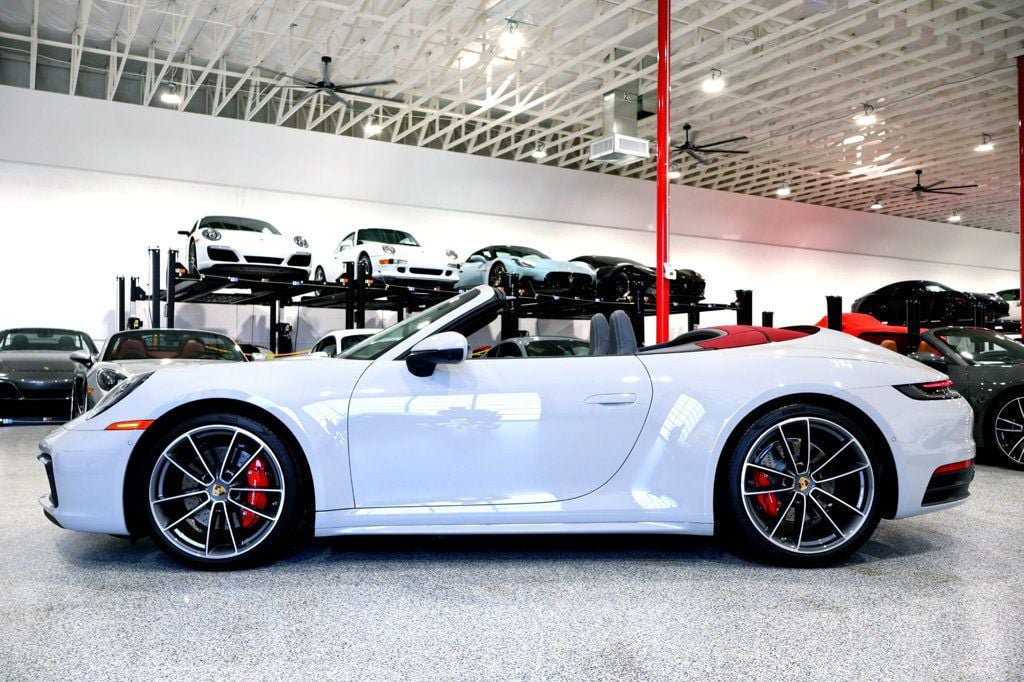 Used 2024 Porsche 911 Carrera 4S AWD/4WD image 2