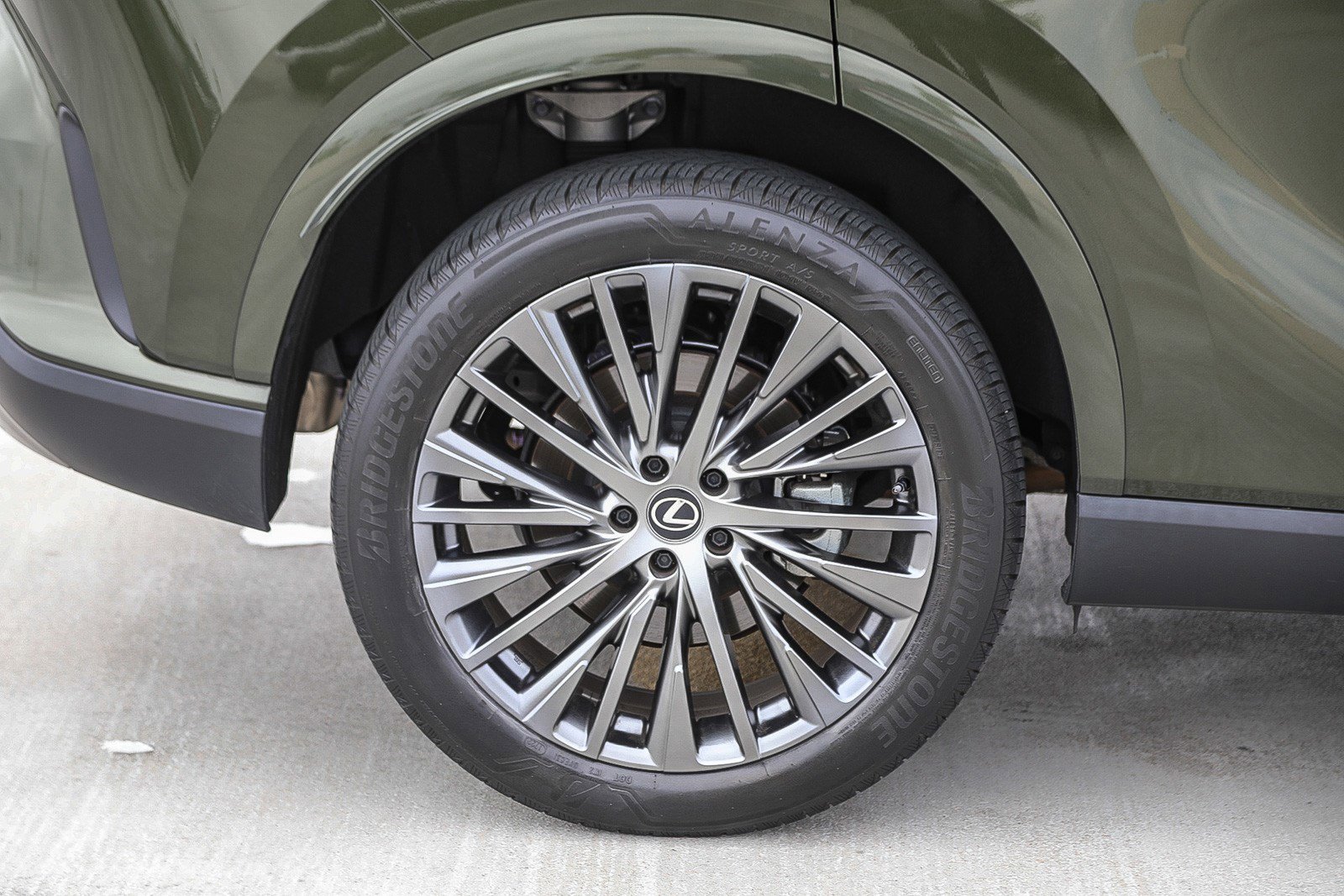 Used 2023 Lexus RX 350 FWD w/ Cold Area Package image 11