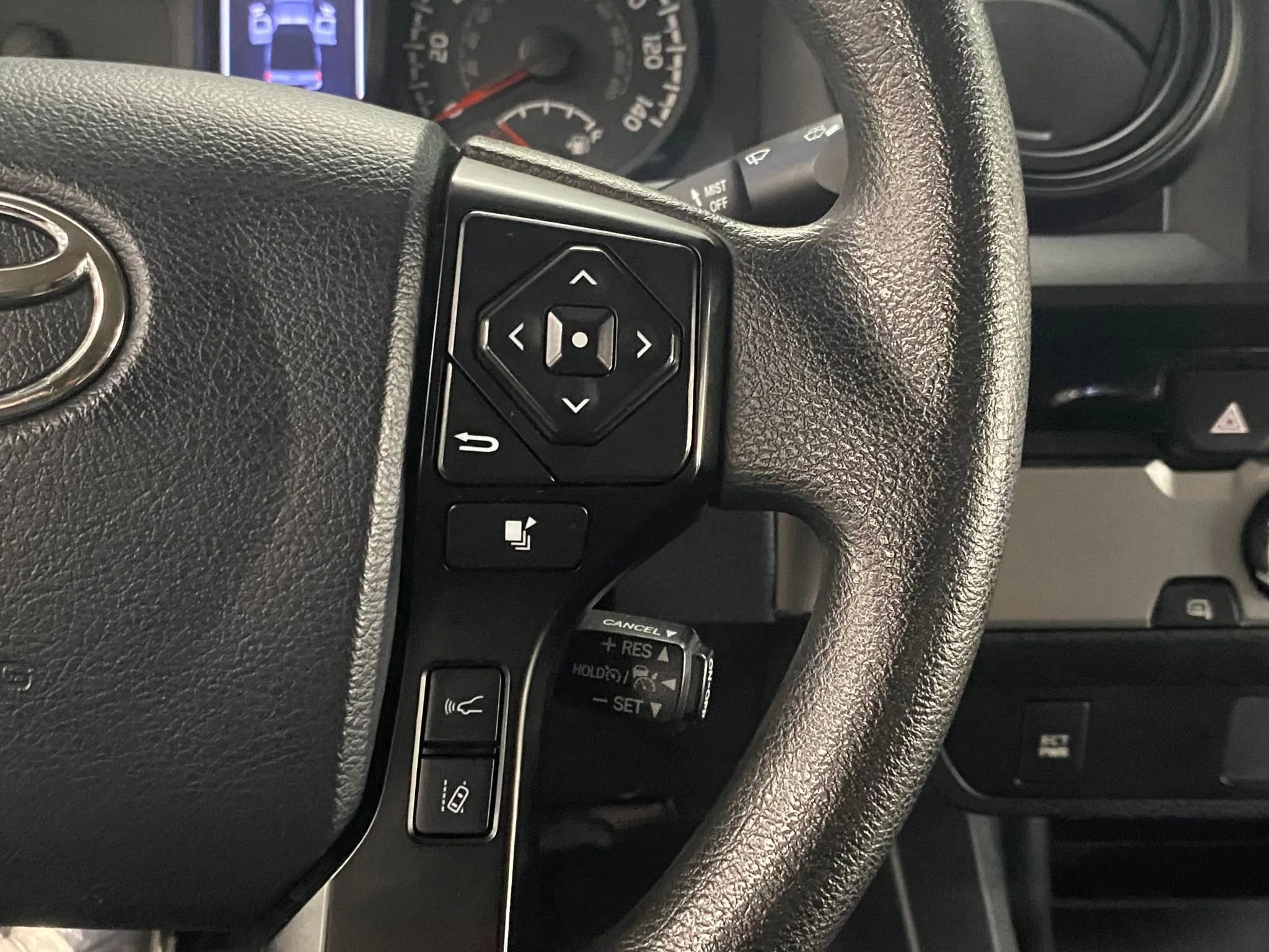 Used 2022 Toyota Tacoma SR image 15