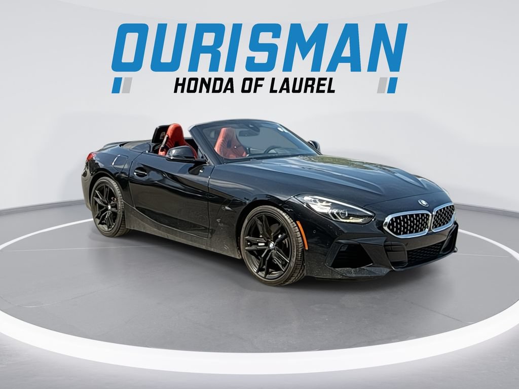 Used 2022 BMW Z4 sDrive30i w/ M Sport Package RWD image 2