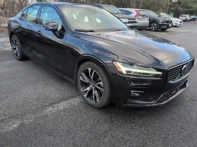 Used 2024 Volvo S60 B5 Plus image 8