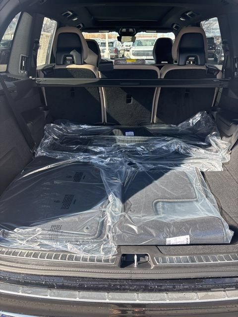 New 2026 Volvo XC90 T8 Ultra w/ Protection Package AWD/4WD image 24