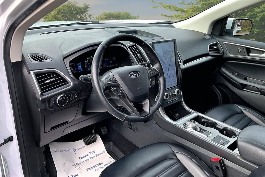 Used 2022 Ford Edge SEL w/ Convenience Package AWD/4WD image 13
