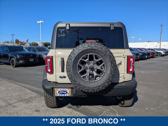 New 2025 Ford Bronco Badlands AWD/4WD image 4