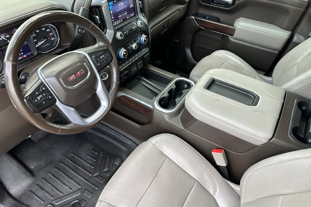 Used 2019 GMC Sierra 1500 SLT w/ SLT Premium Plus Package AWD/4WD image 4
