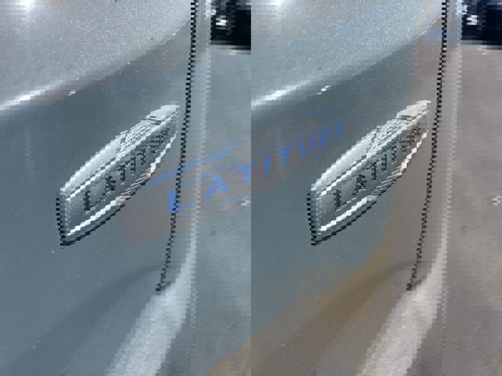 Used 2018 Jeep Renegade Latitude image 16