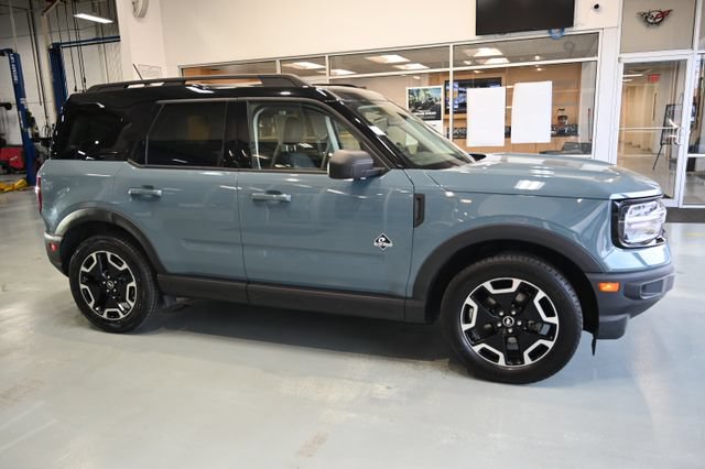 Used 2021 Ford Bronco Sport Outer Banks w/ Outer Banks Package AWD/4WD image 4