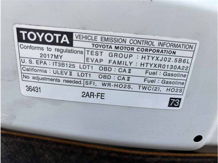 Used 2017 Toyota RAV4 XLE w/ Carpet Mat Package AWD/4WD image 19