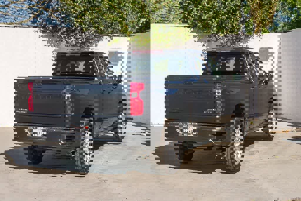 Used 2019 Chevrolet Silverado 1500 Custom w/ Custom Convenience Package image 7