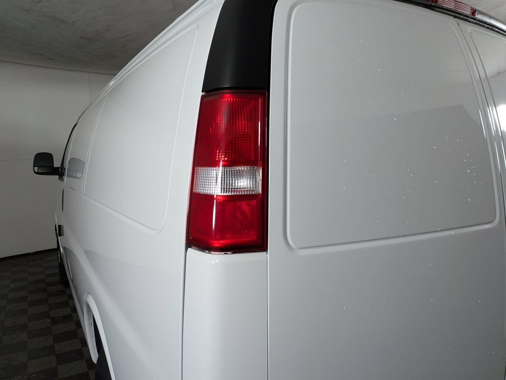 New 2026 Chevrolet Express 2500 w/ Driver Convenience Package RWD image 13