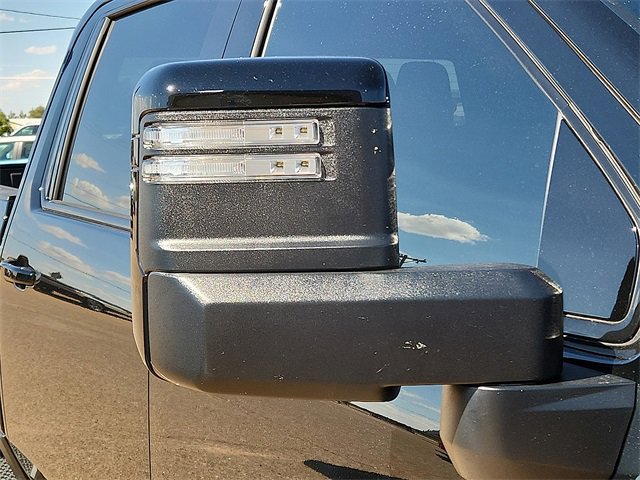 New 2025 GMC Sierra 2500 AT4 w/ Technology Package image 8