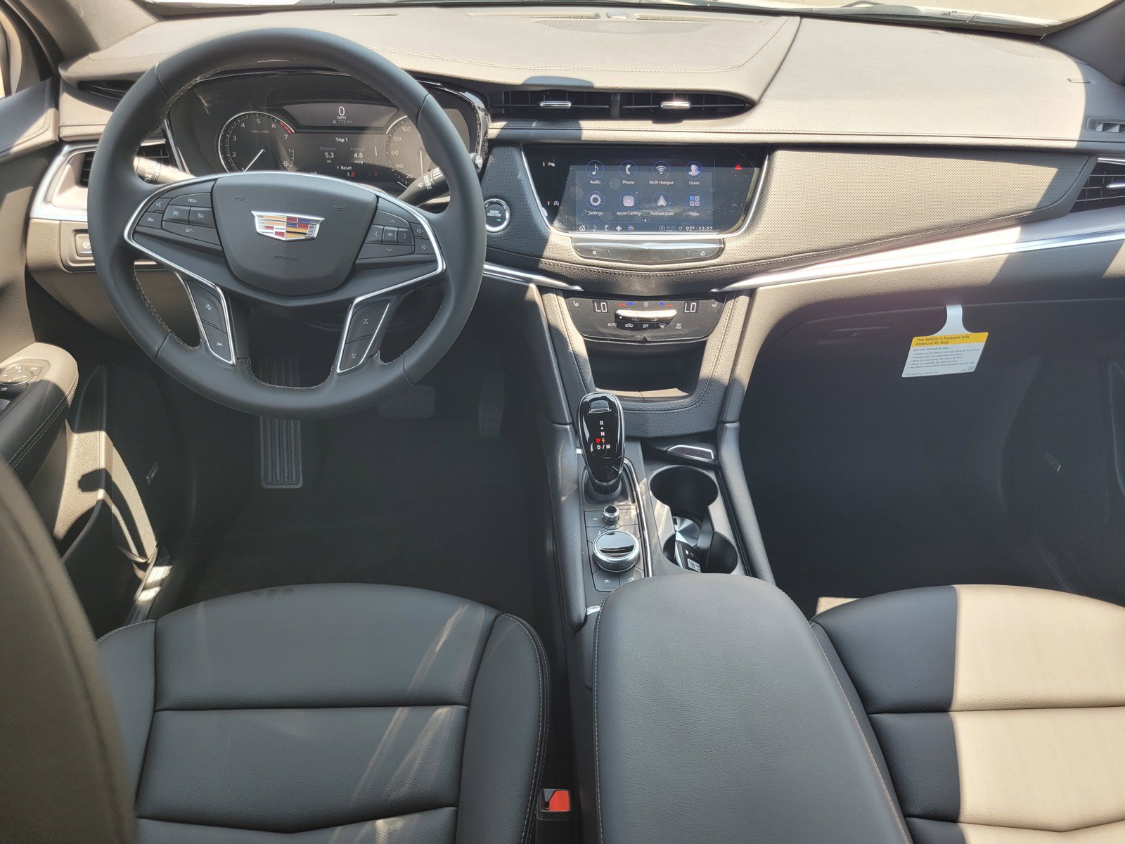 New 2026 Cadillac XT5 Luxury w/ LPO, ONYX Package FWD image 7