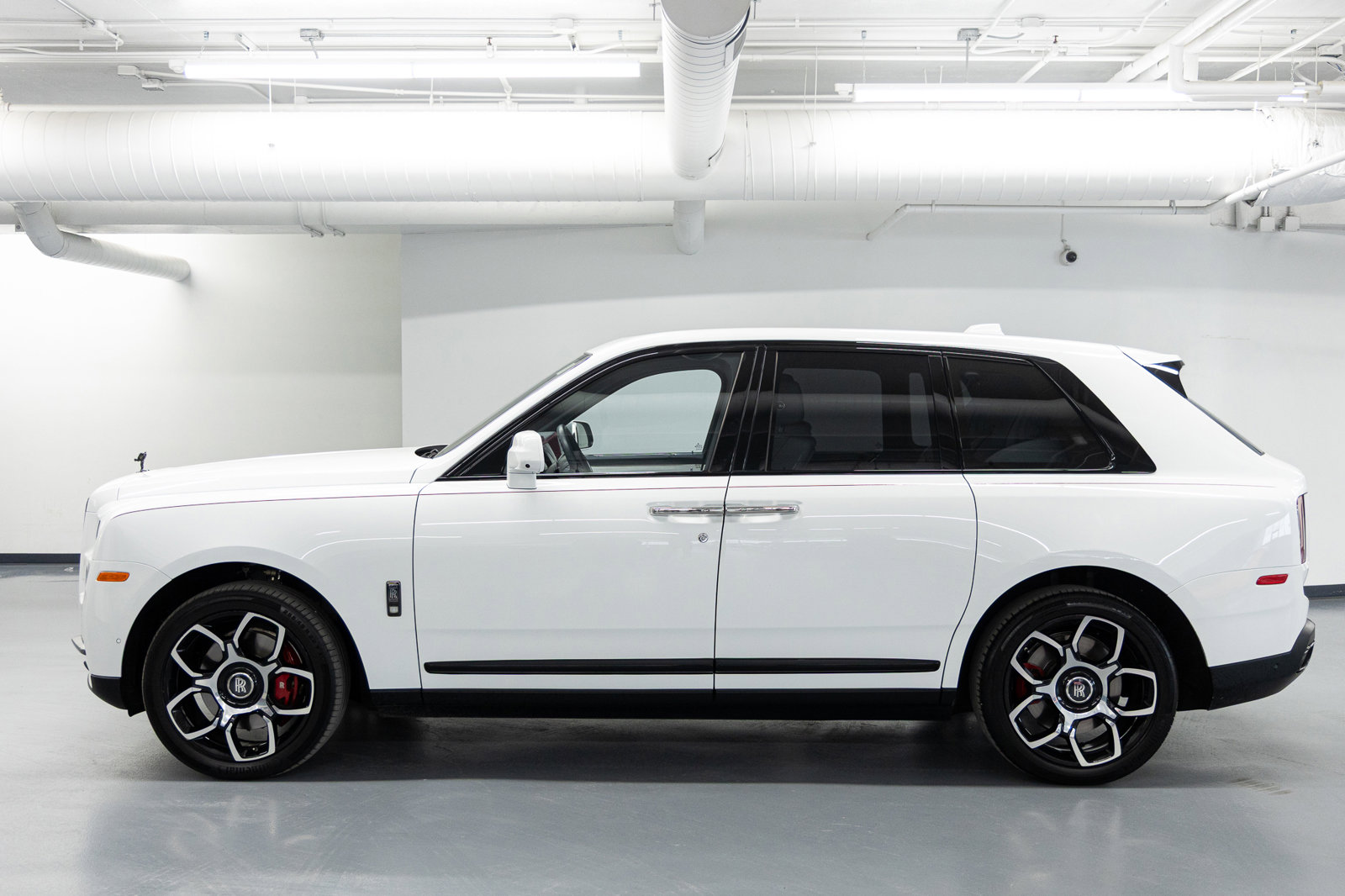 Certified 2024 Rolls-Royce Cullinan Black Badge image 4