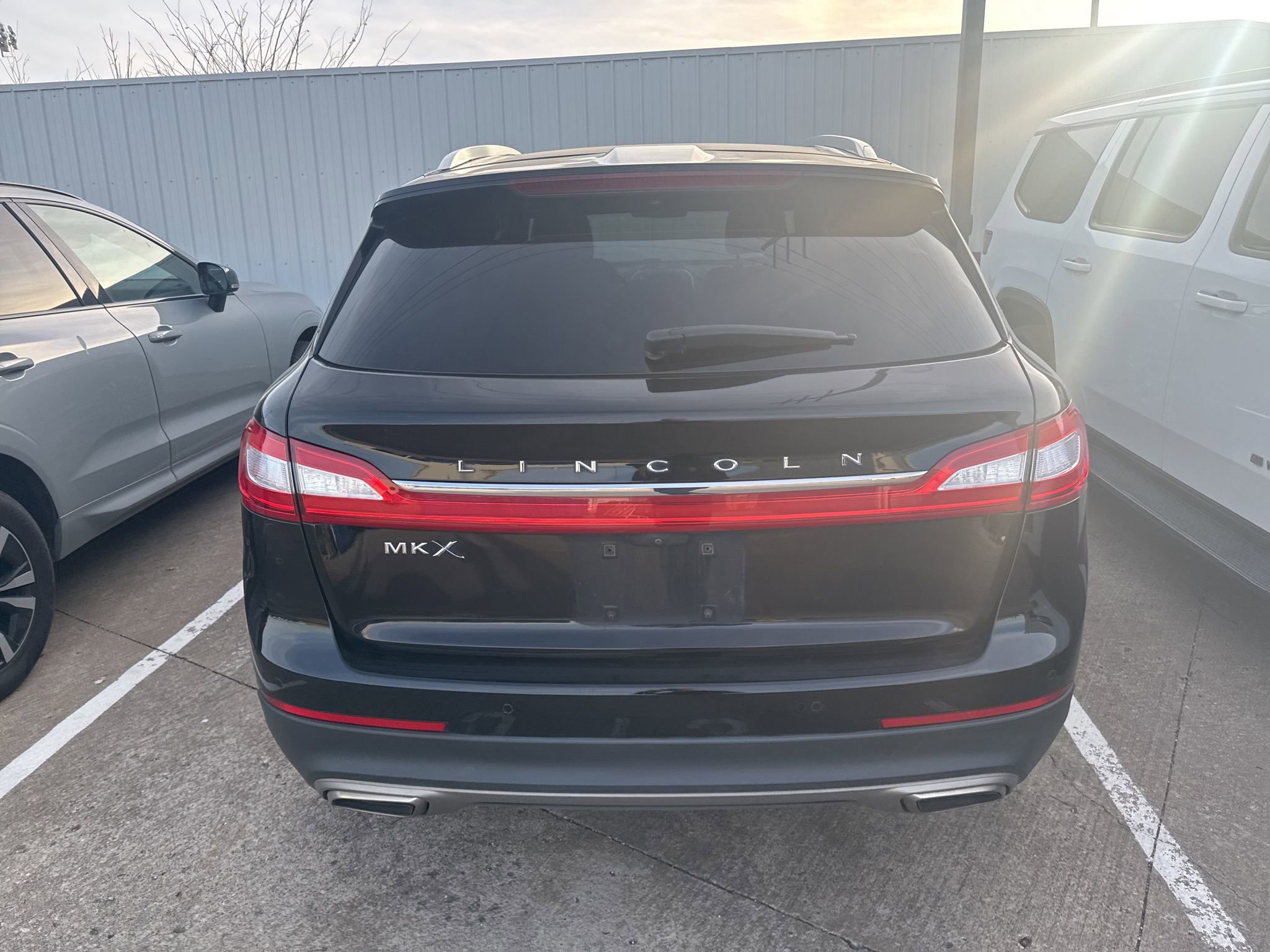 Used 2016 Lincoln MKX Reserve w/ Technology Package image 7