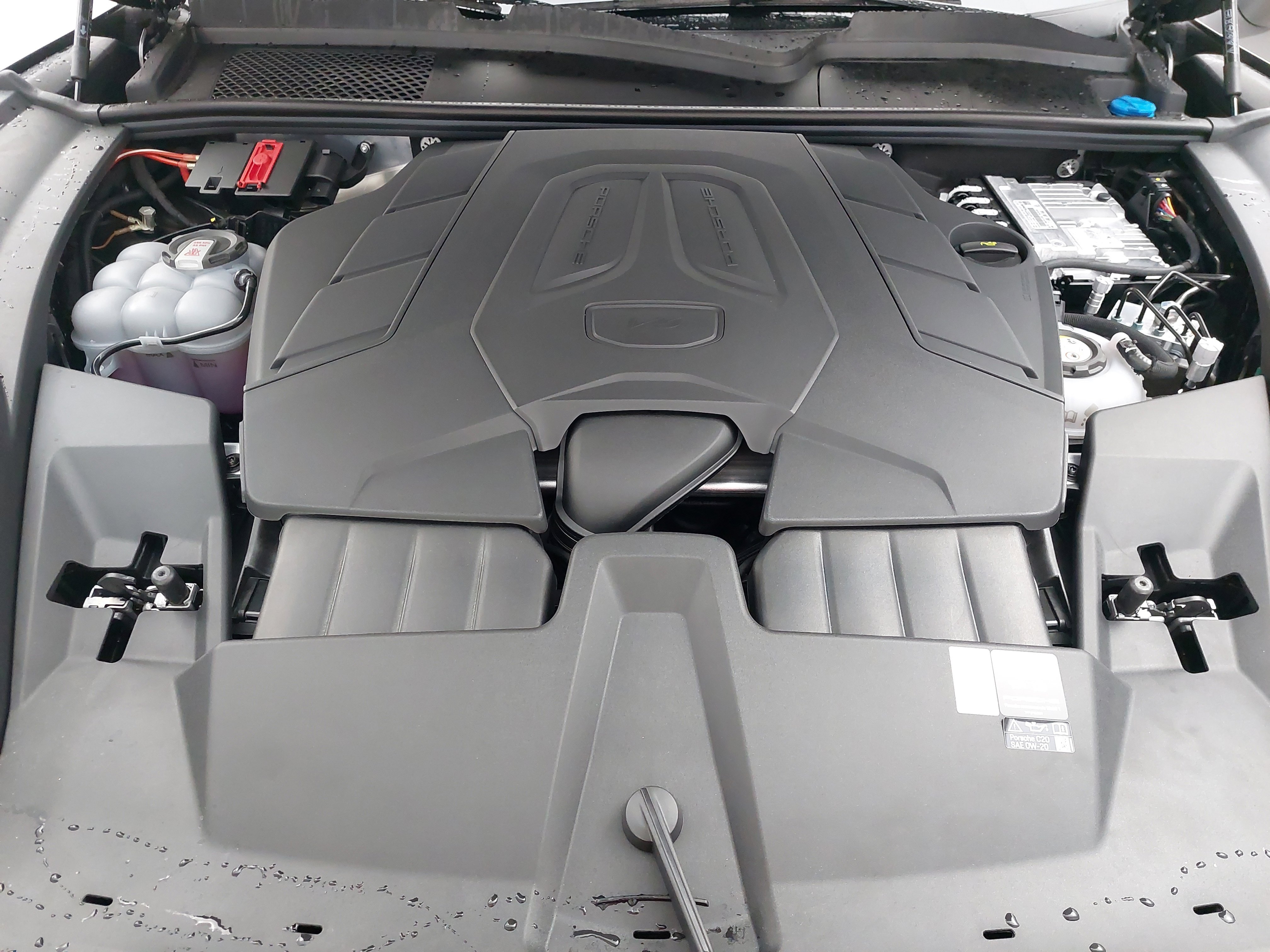 New 2025 Porsche Cayenne E-Hybrid image 33
