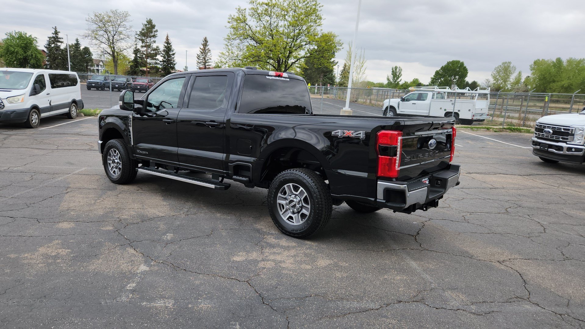 Certified 2025 Ford F250 Lariat AWD/4WD image 9