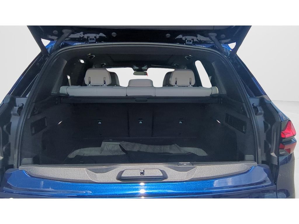 Used 2024 BMW X5 xDrive40i w/ Premium Package image 12