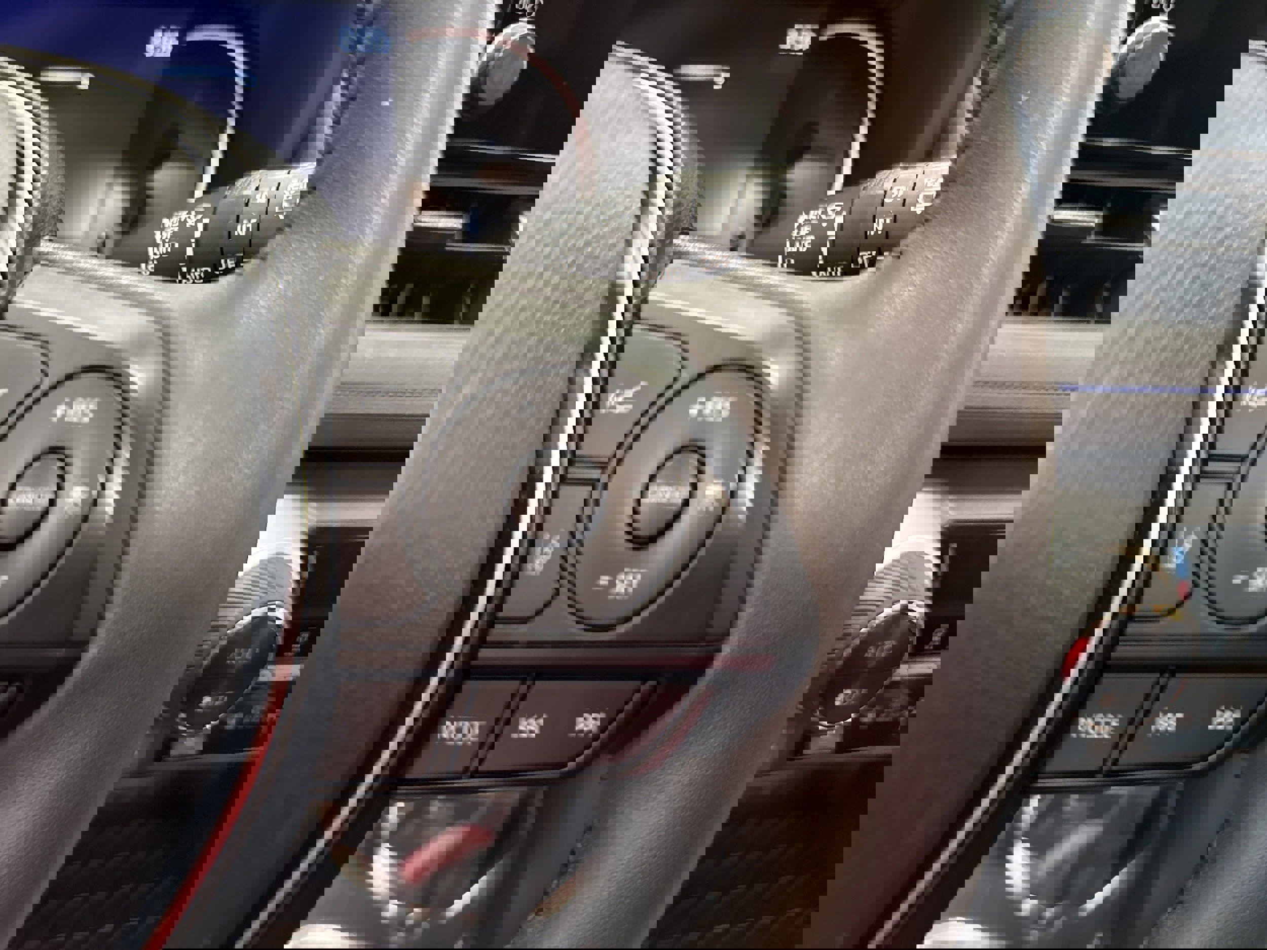 Used 2024 Toyota RAV4 SE w/ Convenience Package image 32