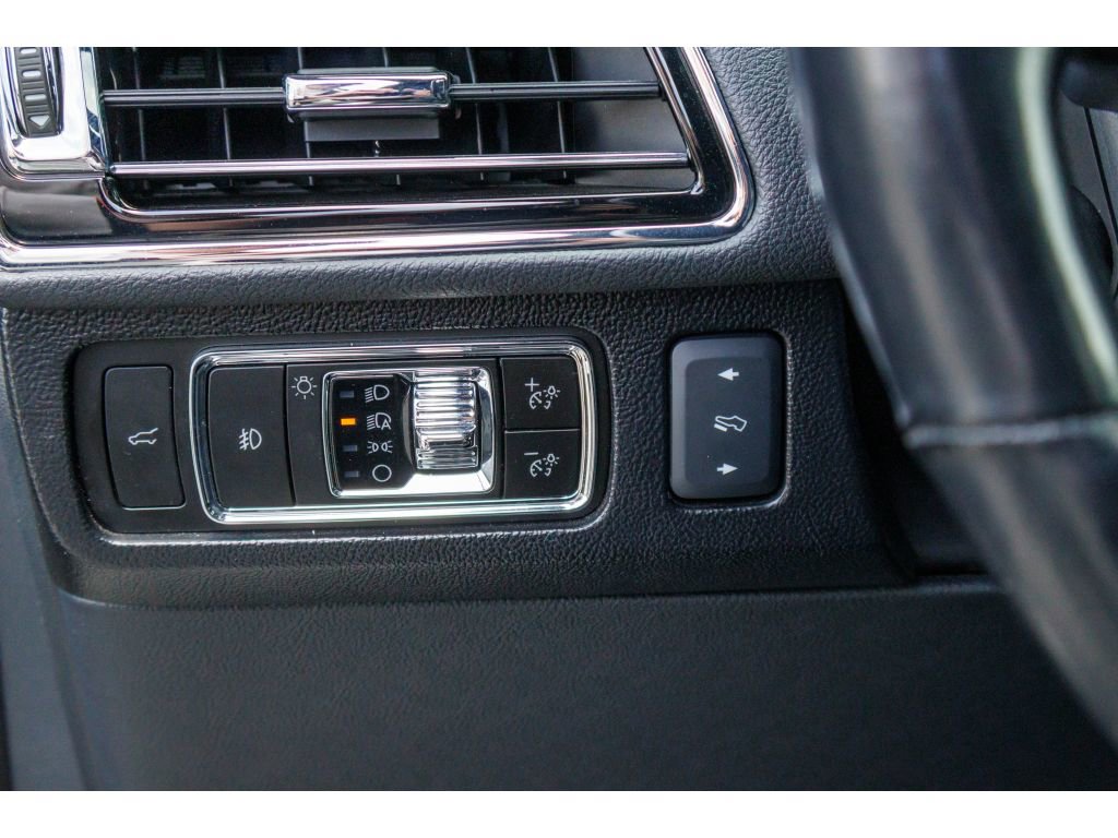 Used 2024 Lincoln Navigator L 4WD image 22