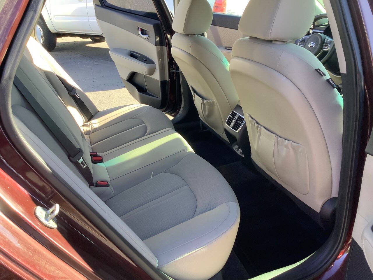 Used 2016 Kia Optima LX w/ Technology Package FWD image 27