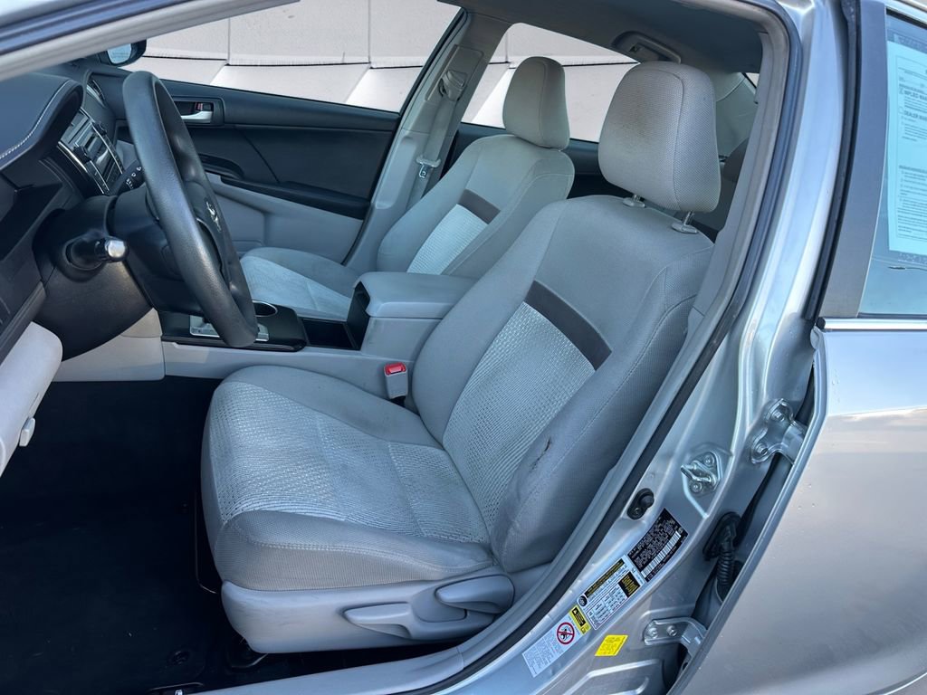 Used 2012 Toyota Camry LE image 8