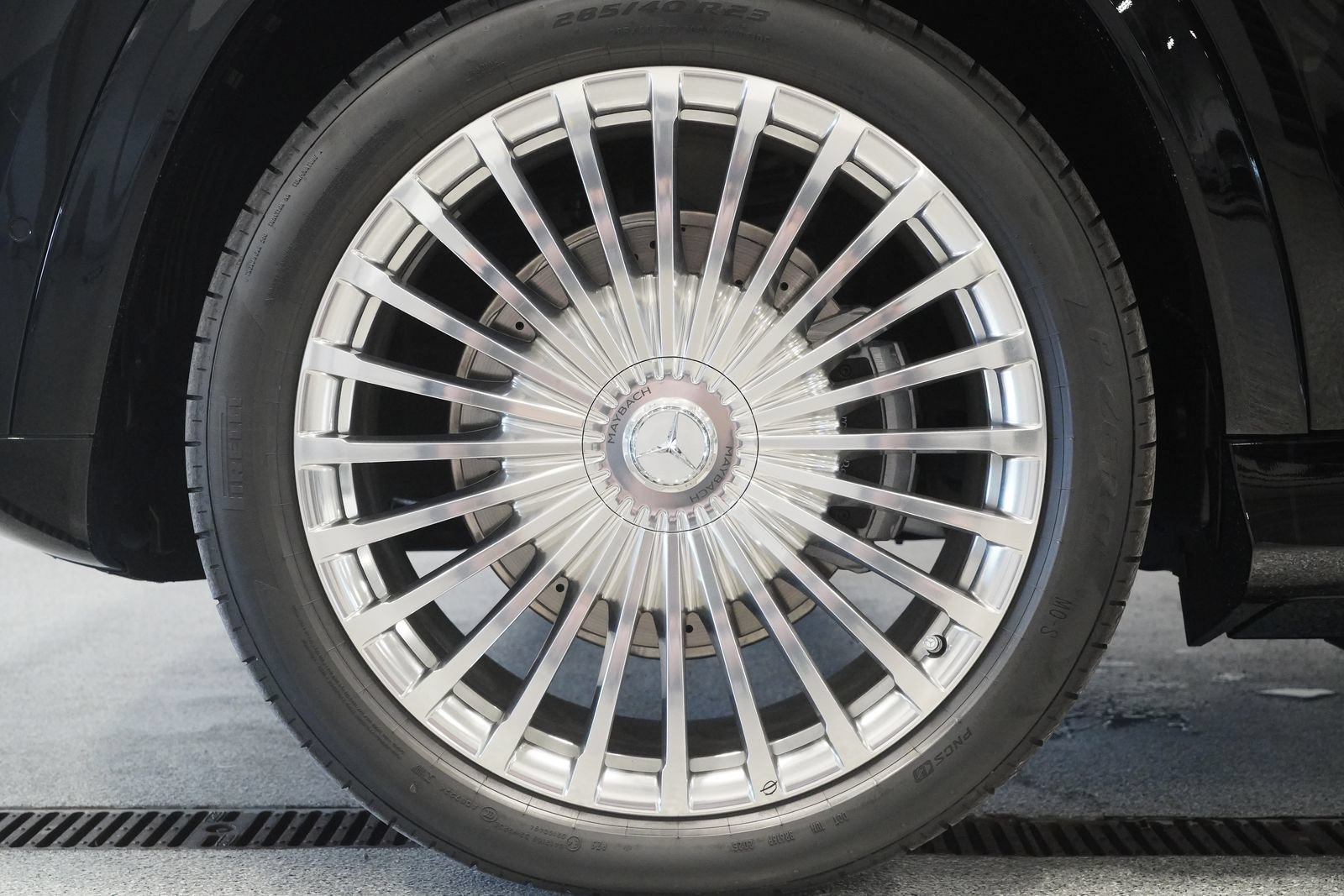 New 2026 Mercedes-Benz Maybach GLS 600 4MATIC image 11