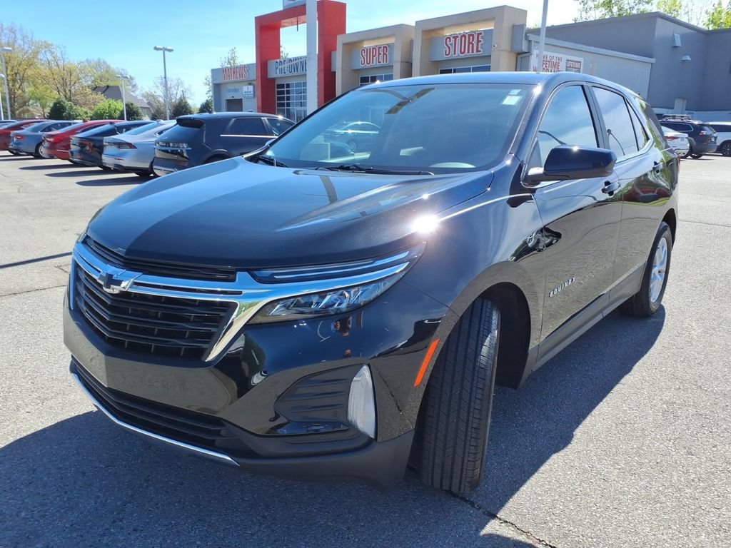 Used 2024 Chevrolet Equinox LT w/ LPO, Floor Liner Package FWD image 17