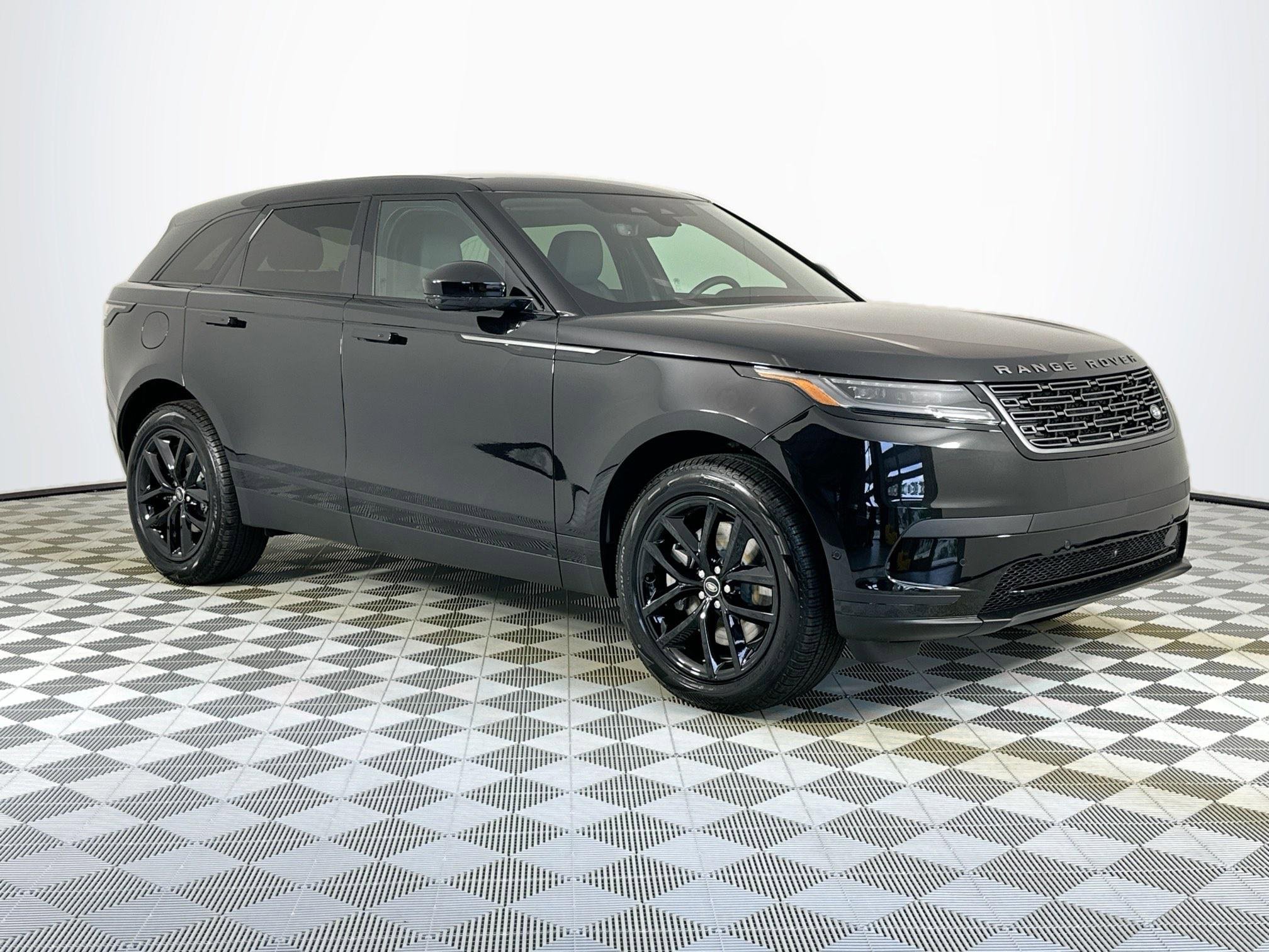 Used 2026 Land Rover Range Rover Velar S image 3