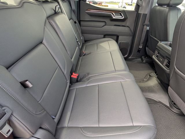 Used 2024 Chevrolet Silverado 1500 RST w/ Convenience Package II AWD/4WD image 6