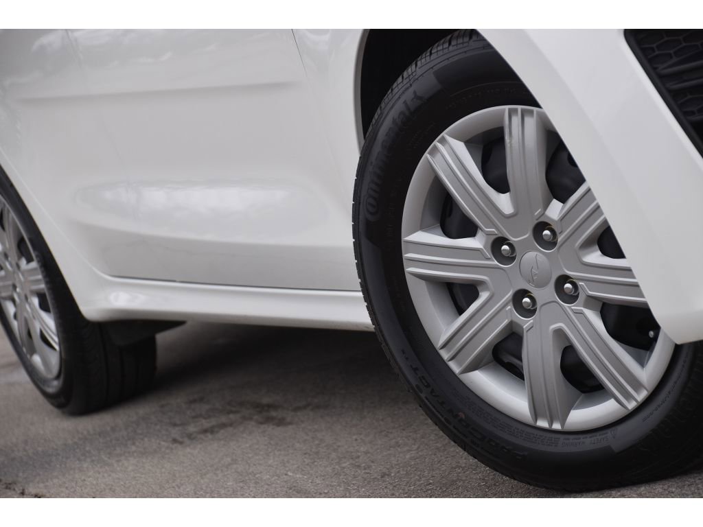 Used 2023 Kia Rio LX image 9