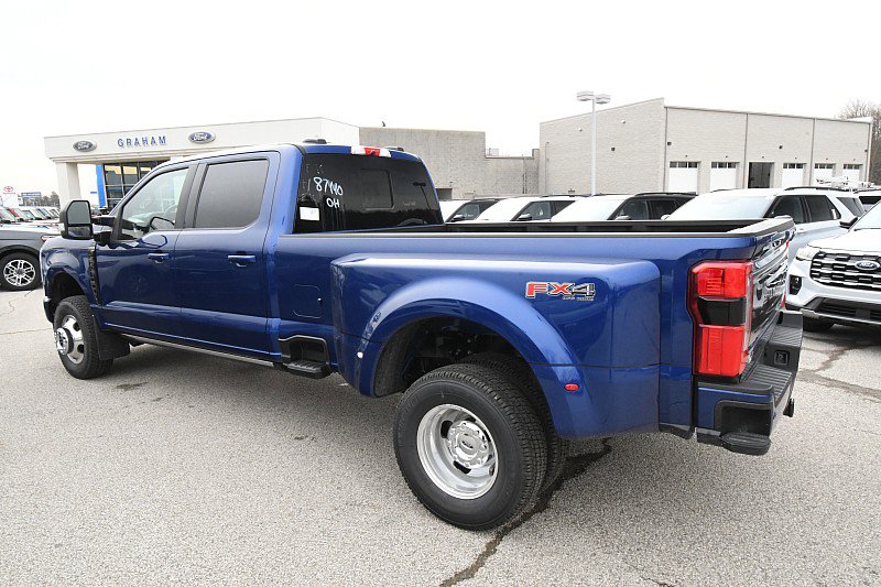 New 2026 Ford F350 Platinum w/ FX4 Off-Road Package AWD/4WD image 6
