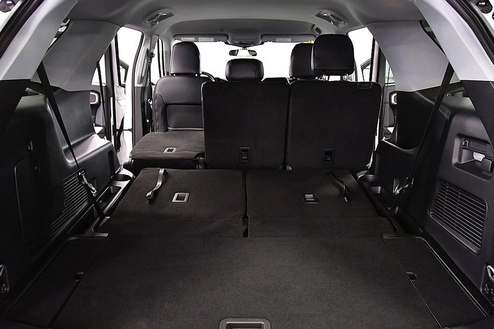 Used 2023 Ford Explorer XLT w/ Equipment Group 202A image 33