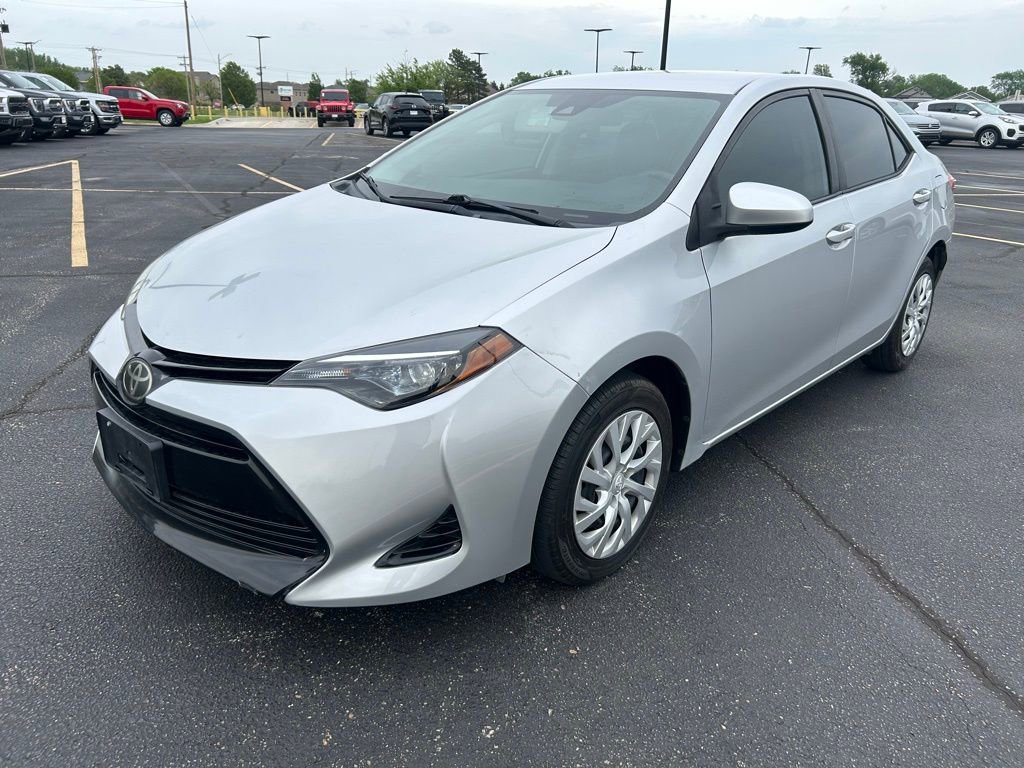 Used 2018 Toyota Corolla LE FWD image 7
