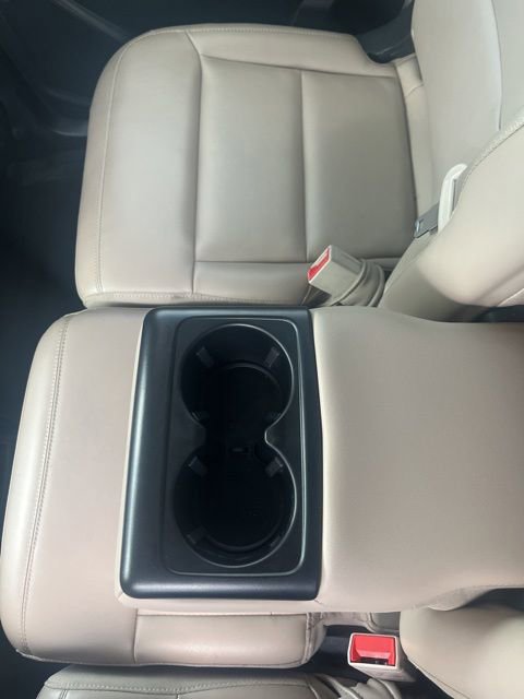 Used 2022 Ford Explorer XLT w/ Equipment Group 202A image 16